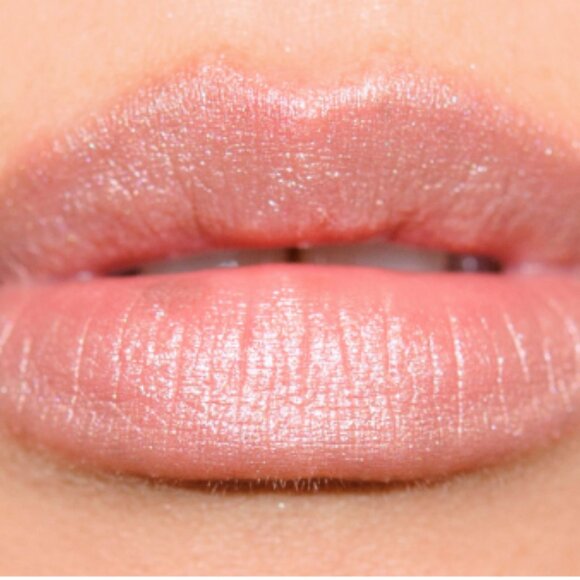 Limited Edition MAC Alluring Aquatics Frost Lipstick Pet Me Please-Nude metallic - Picture 4 of 14